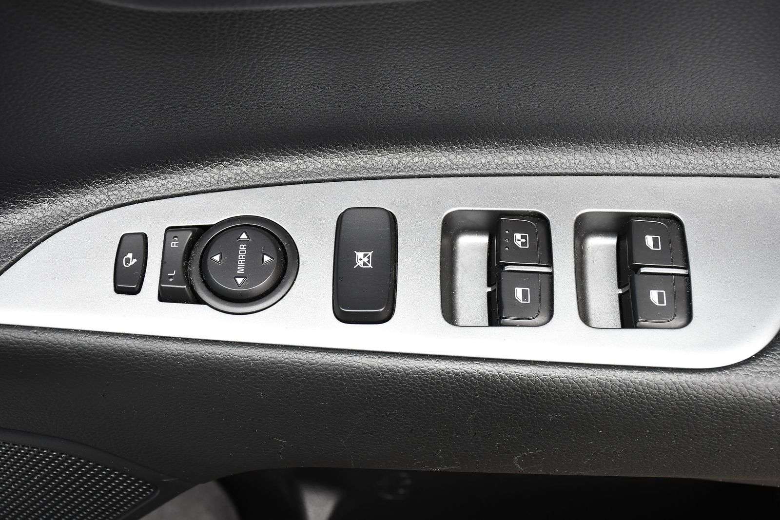 2025 KIA STONIC 2025 KIA STONIC
