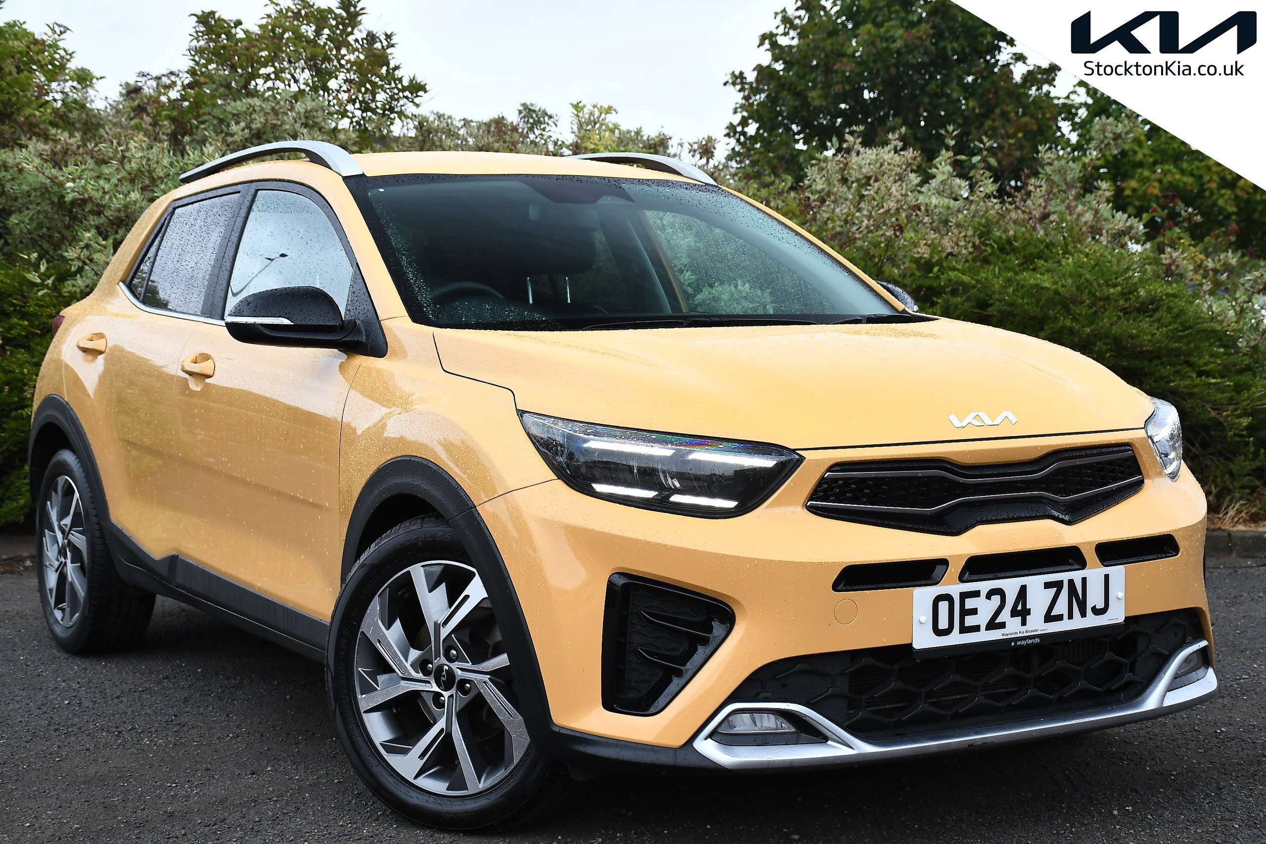 A 2024 KIA STONIC 1.0 T-GDi GT-Line SUV 5dr Petrol DCT Euro 6 (s/s) (98 bhp) A 2024 KIA STONIC 1.0 T-GDi GT-Line SUV 5dr Petrol DCT Euro 6 (s/s) (98 bhp)