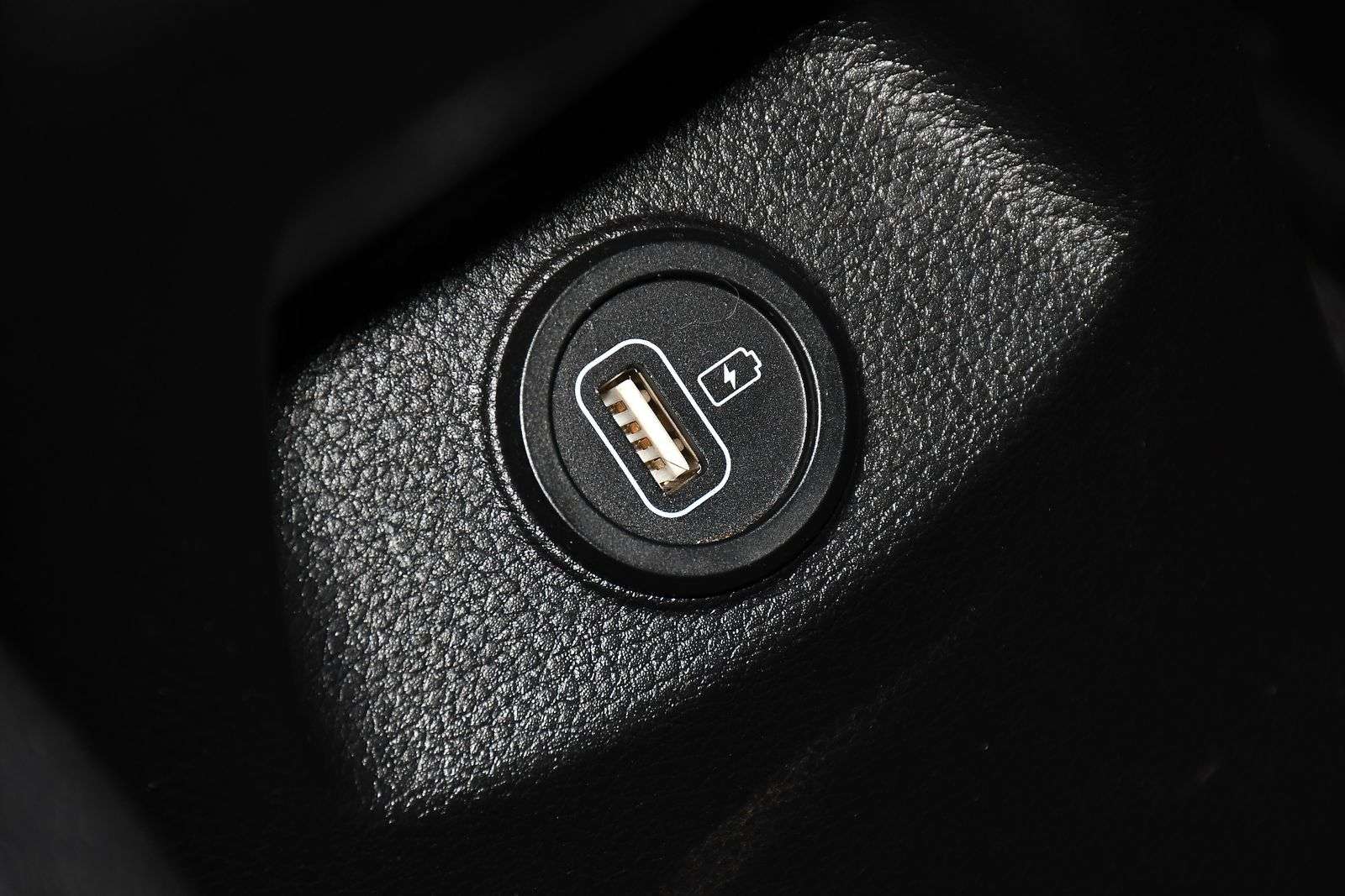 2023 KIA STONIC 2023 KIA STONIC