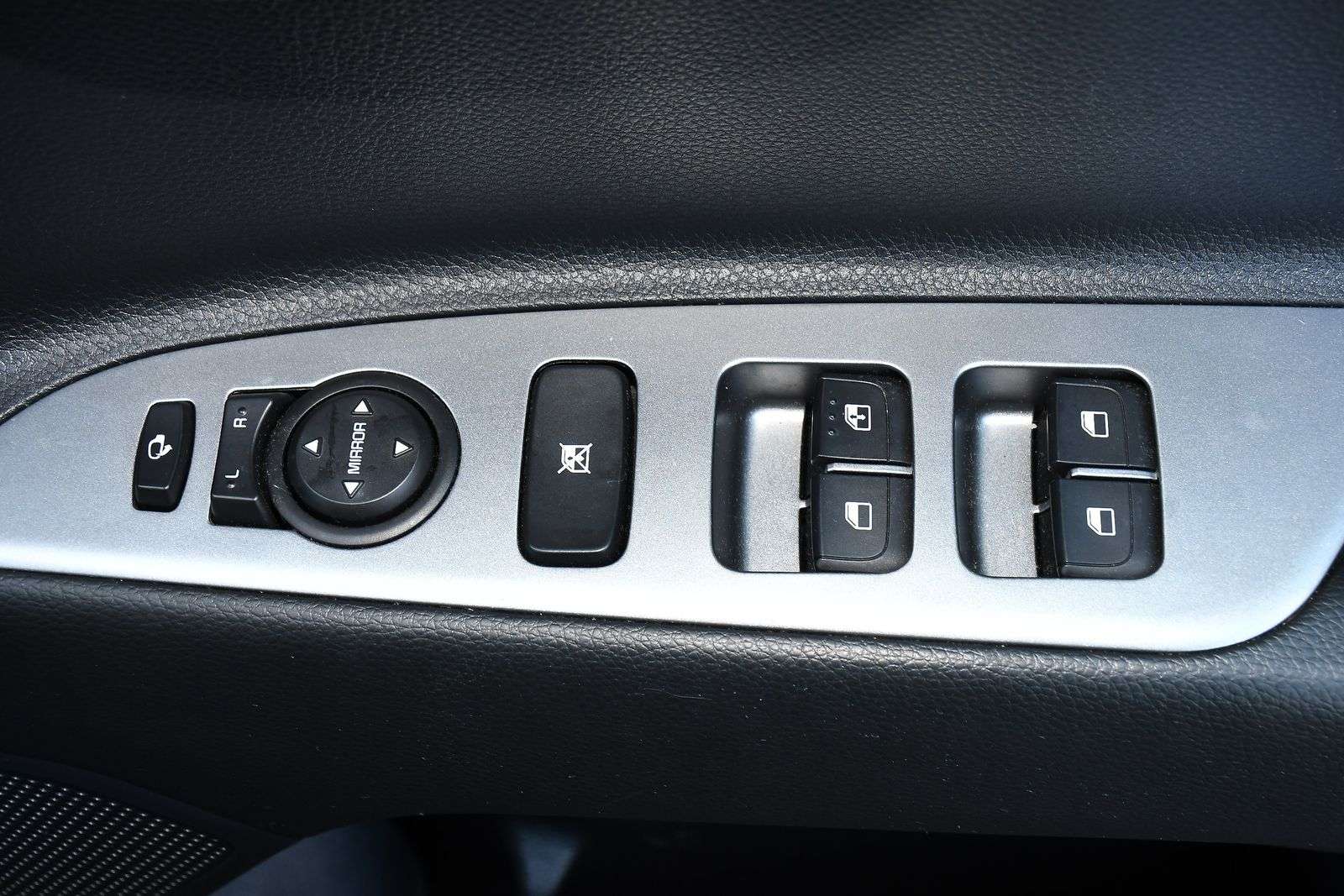 2023 KIA STONIC 2023 KIA STONIC