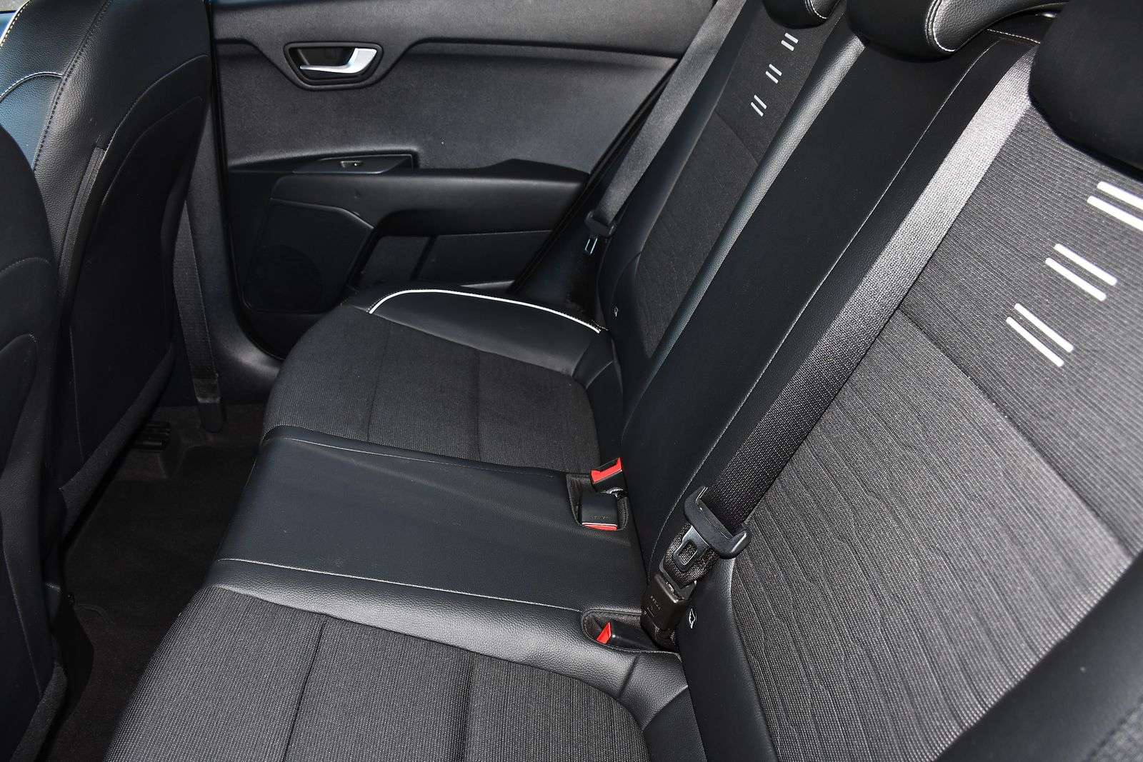 2023 KIA STONIC 2023 KIA STONIC