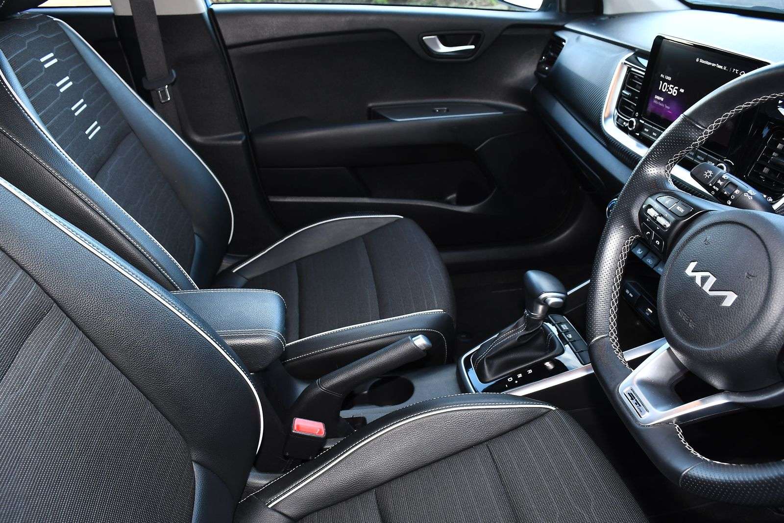 2023 KIA STONIC 2023 KIA STONIC