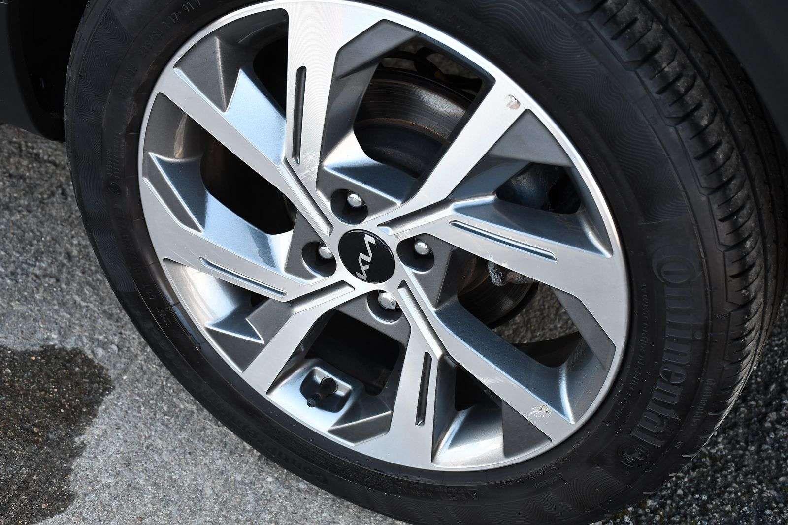 2023 KIA STONIC 2023 KIA STONIC