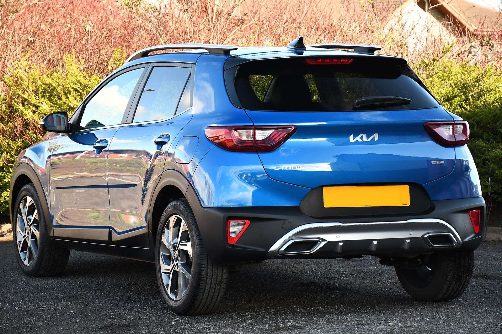 A 2023 KIA STONIC 1.0 T-GDi GT-Line SUV 5dr Petrol DCT Euro 6 (s/s) (99 bhp) A 2023 KIA STONIC 1.0 T-GDi GT-Line SUV 5dr Petrol DCT Euro 6 (s/s) (99 bhp)