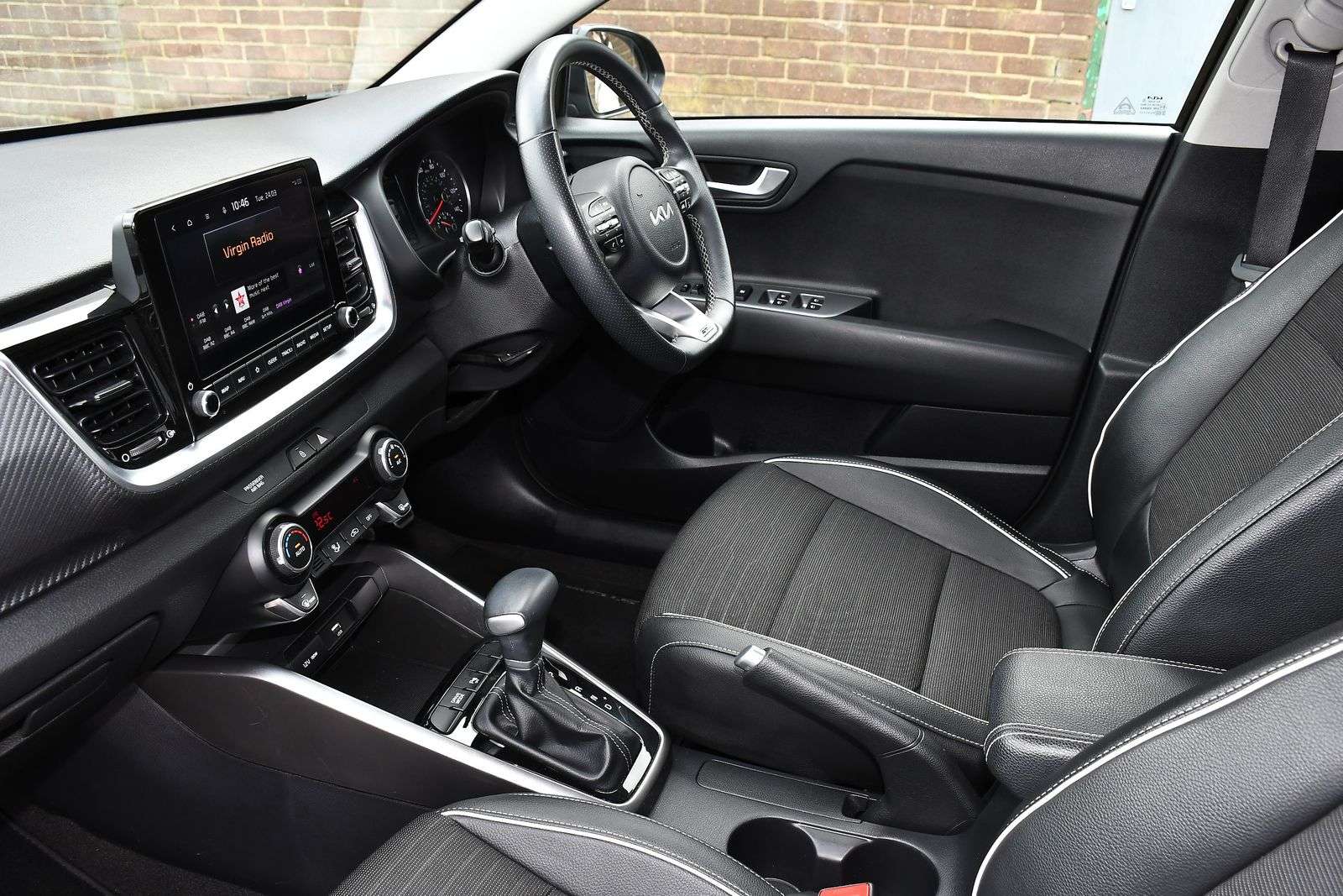 2023 KIA STONIC 2023 KIA STONIC