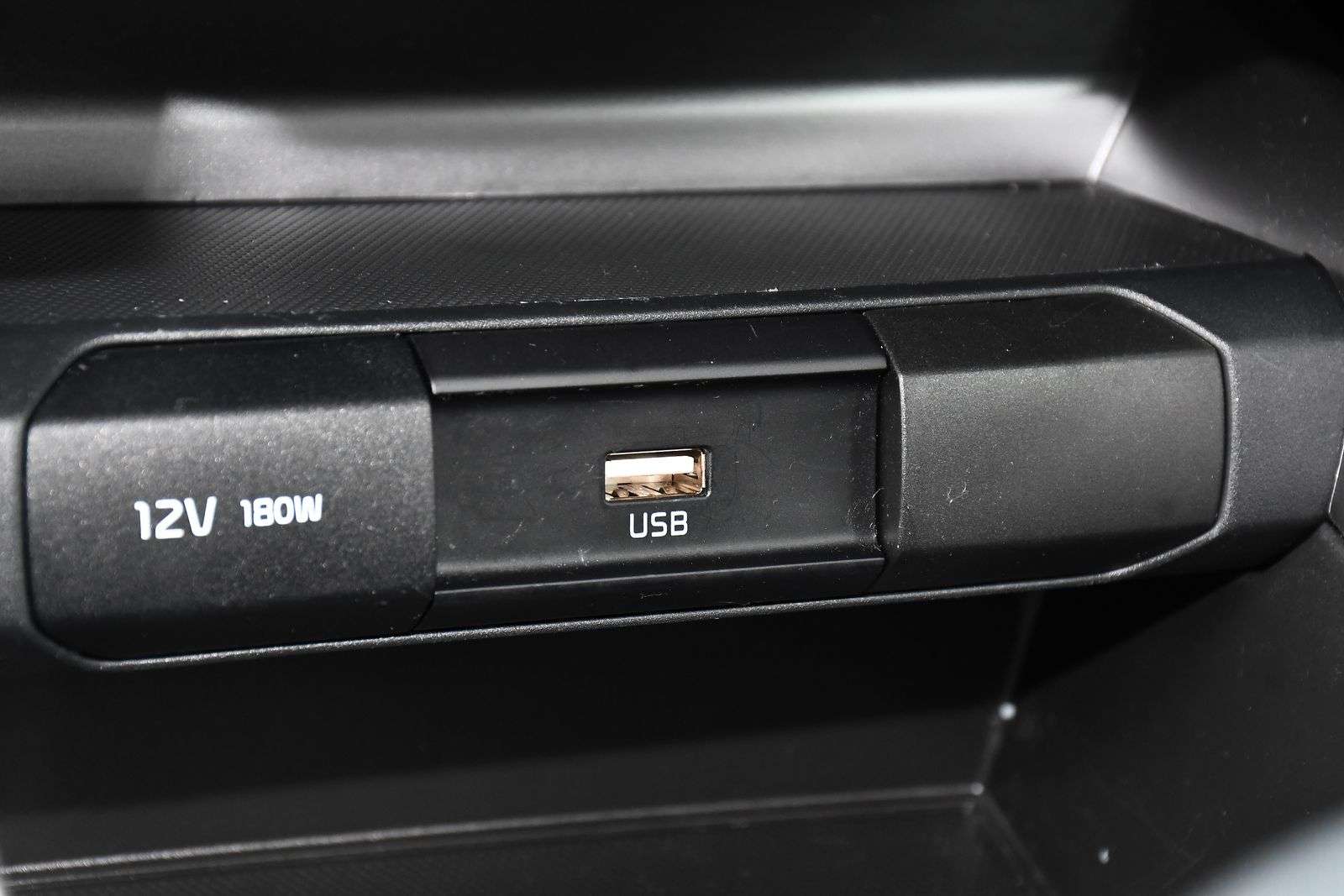 2023 KIA STONIC 2023 KIA STONIC