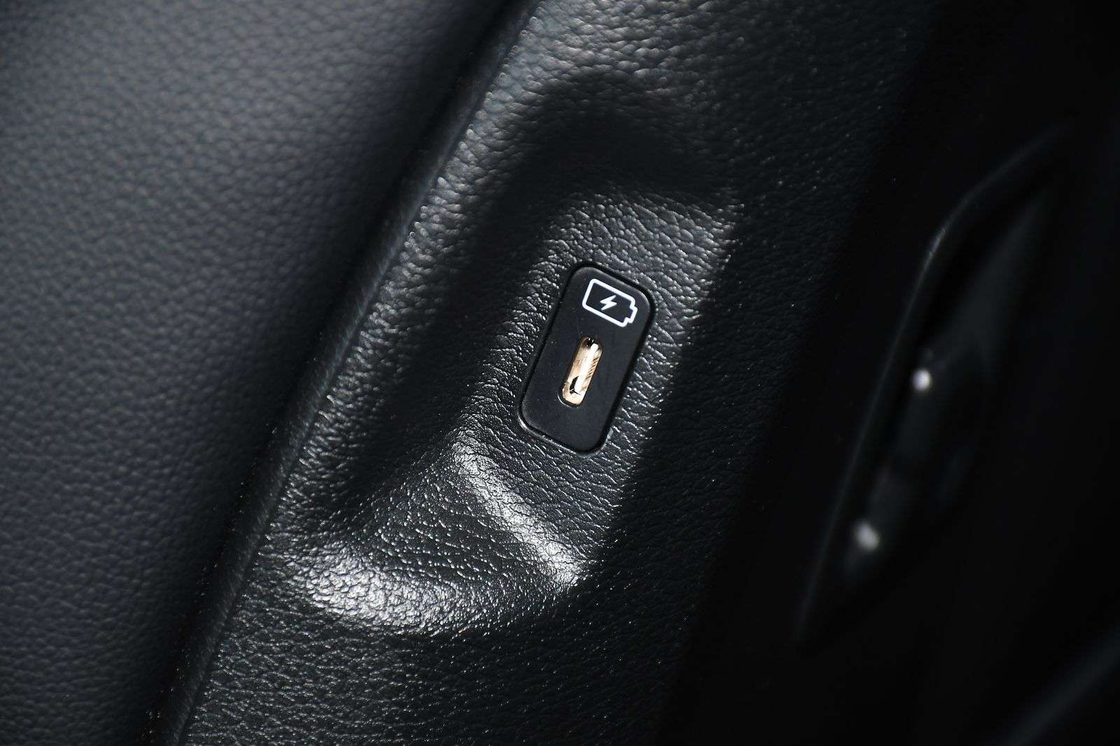 2023 KIA SPORTAGE 2023 KIA SPORTAGE