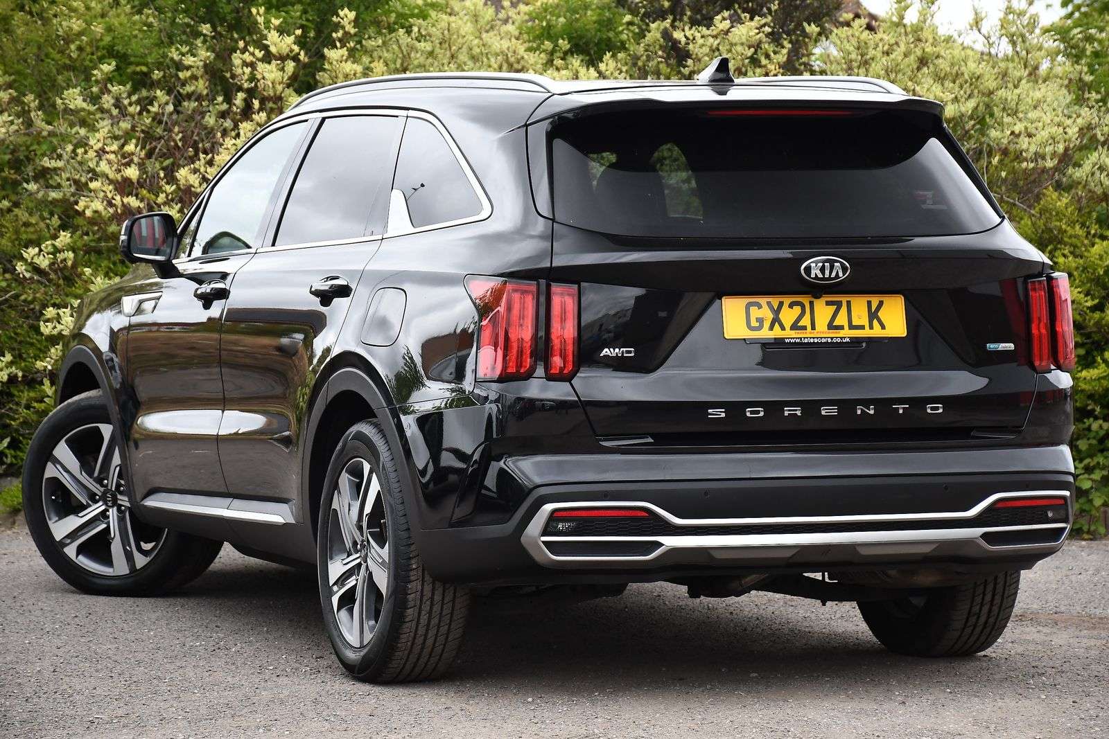 A 2021 KIA SORENTO 1.6 h T-GDi 4 SUV 5dr Petrol Hybrid Auto AWD Euro 6 (s/s) (226 bhp) A 2021 KIA SORENTO 1.6 h T-GDi 4 SUV 5dr Petrol Hybrid Auto AWD Euro 6 (s/s) (226 bhp)