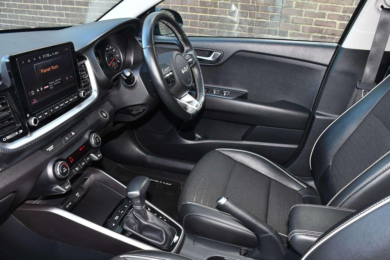 2024 KIA STONIC 2024 KIA STONIC