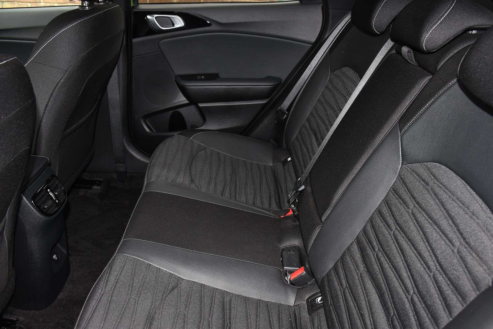 2025 KIA XCEED 2025 KIA XCEED