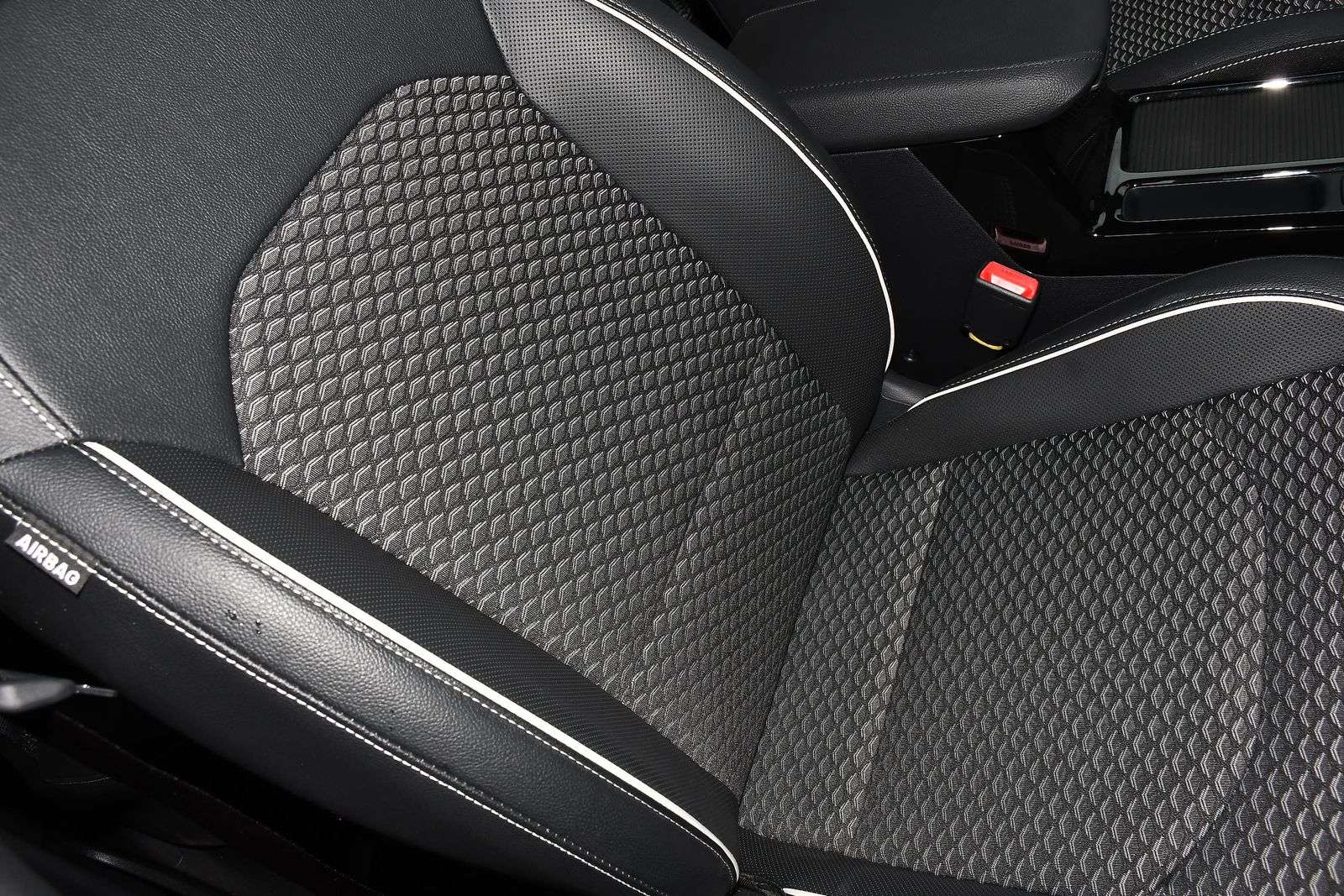 2025 KIA XCEED 2025 KIA XCEED