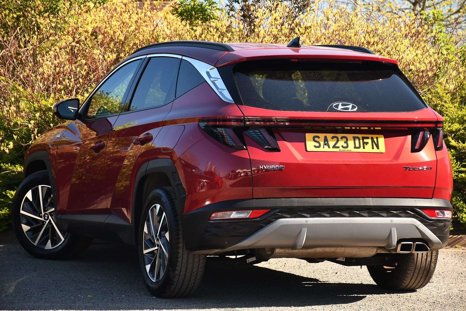 A 2023 HYUNDAI TUCSON 1.6 T-GDi MHEV Premium SUV 5dr Petrol Hybrid DCT Euro 6 (s/s) (150 ps) A 2023 HYUNDAI TUCSON 1.6 T-GDi MHEV Premium SUV 5dr Petrol Hybrid DCT Euro 6 (s/s) (150 ps)