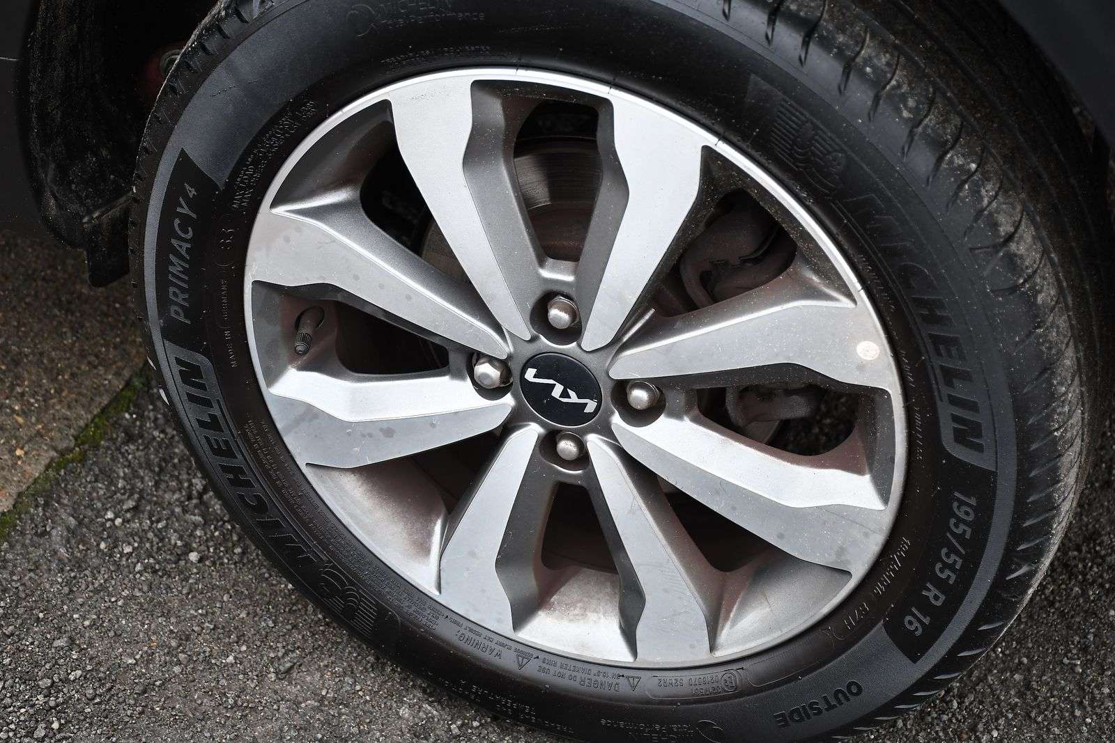 2024 KIA STONIC 2024 KIA STONIC