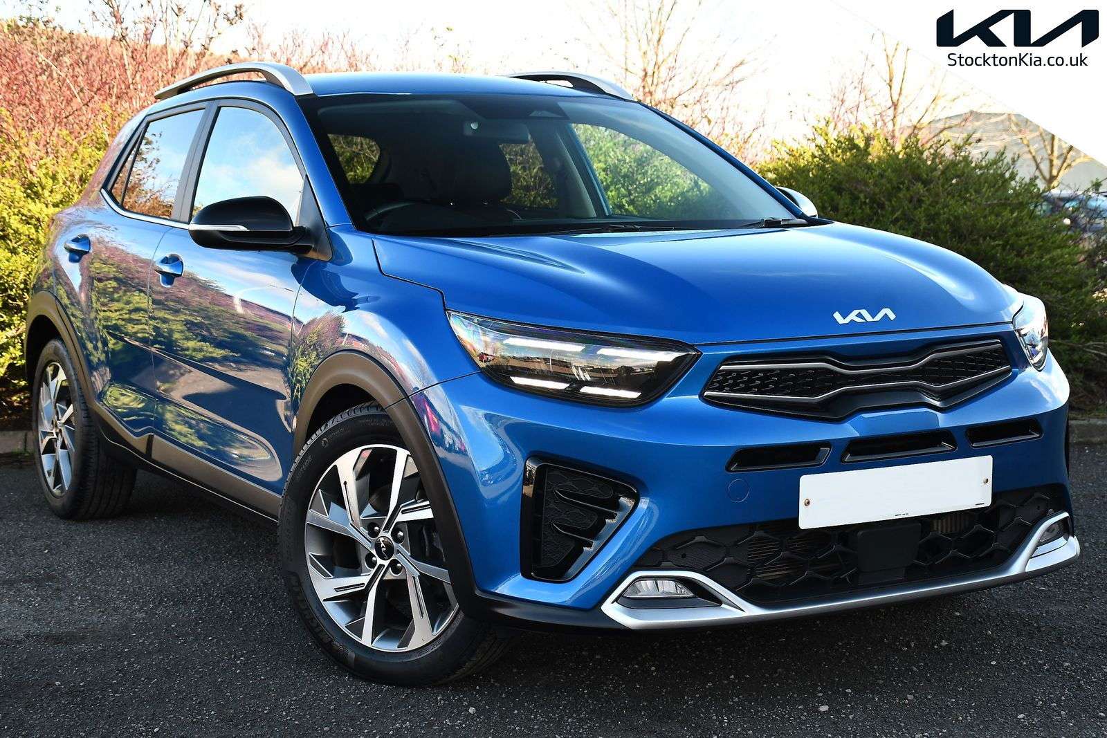 A 2023 KIA STONIC 1.0 T-GDi GT-Line SUV 5dr Petrol DCT Euro 6 (s/s) (99 bhp) A 2023 KIA STONIC 1.0 T-GDi GT-Line SUV 5dr Petrol DCT Euro 6 (s/s) (99 bhp)
