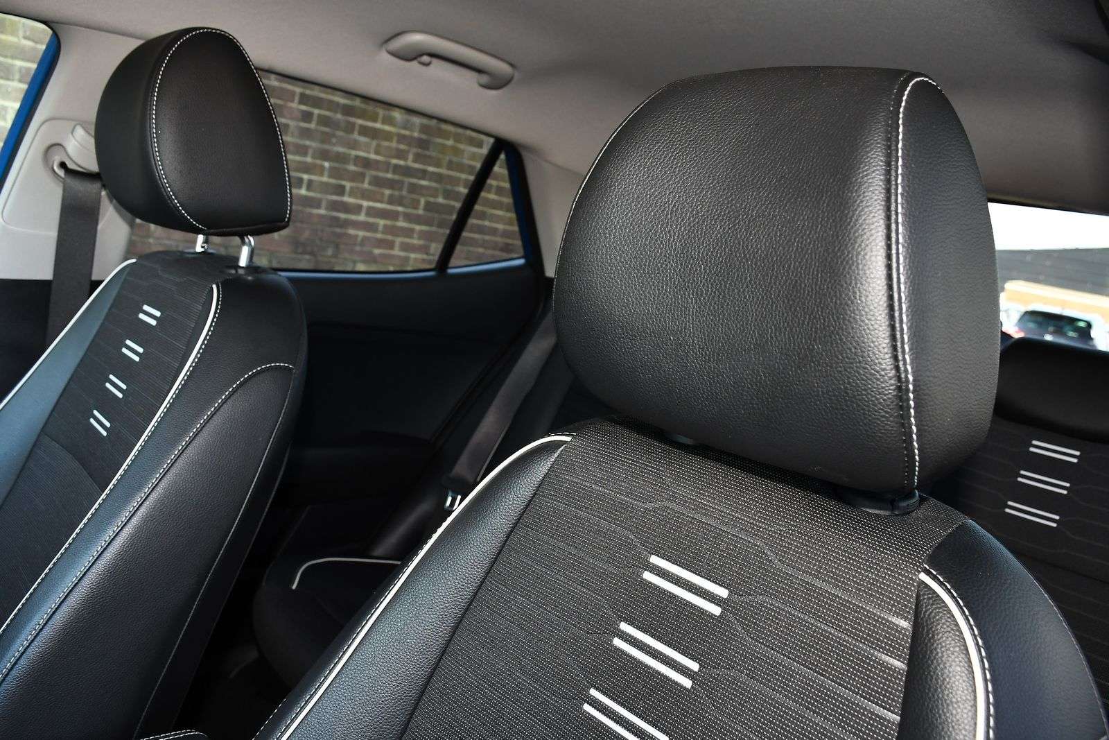 2023 KIA STONIC 2023 KIA STONIC