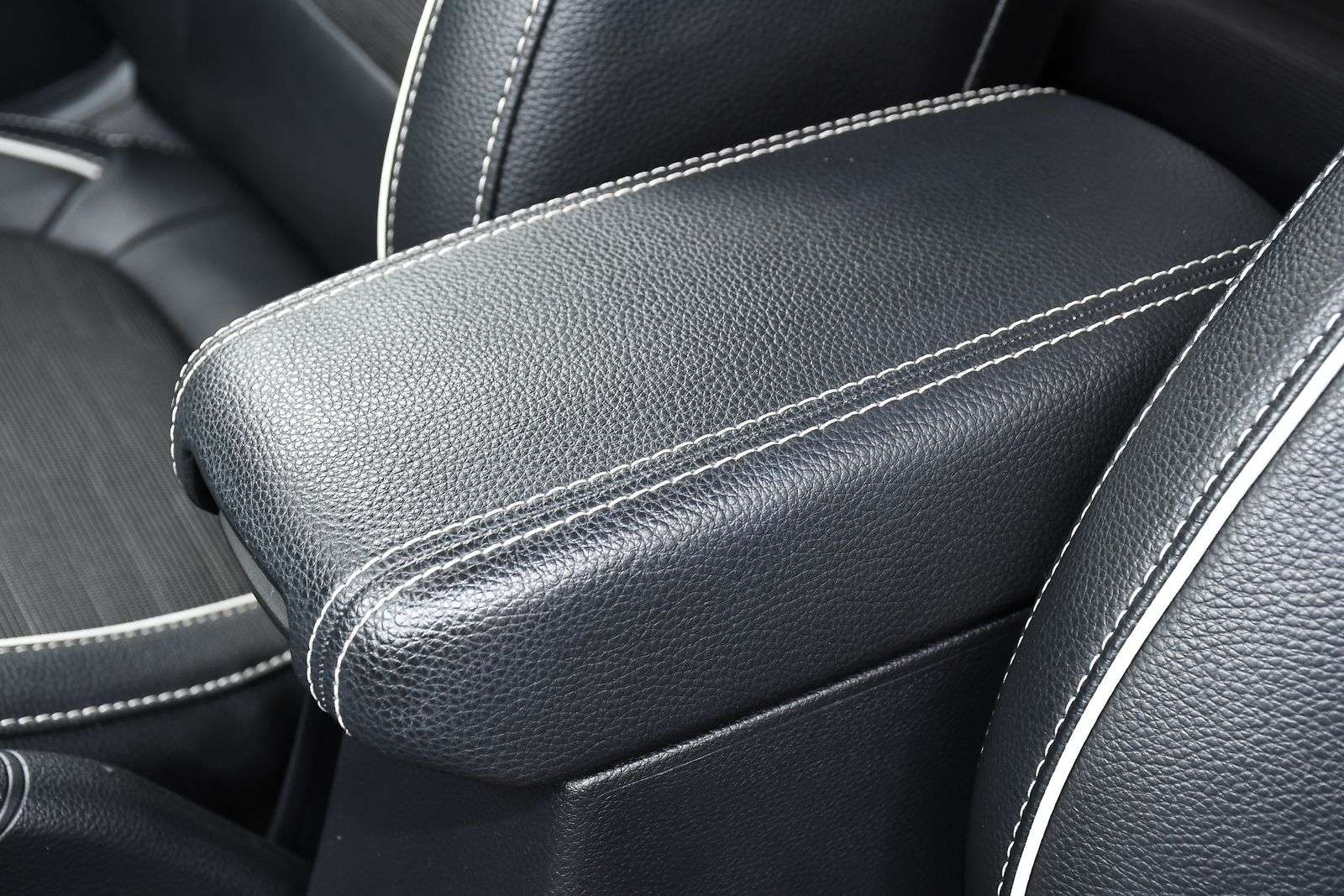 2023 KIA STONIC 2023 KIA STONIC