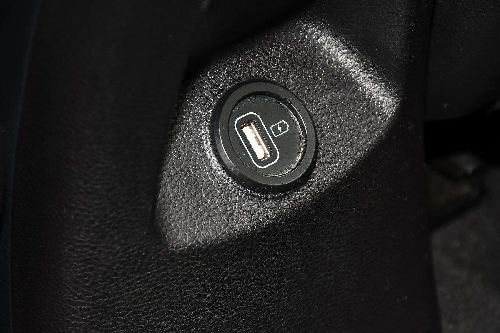 2022 KIA STONIC 2022 KIA STONIC