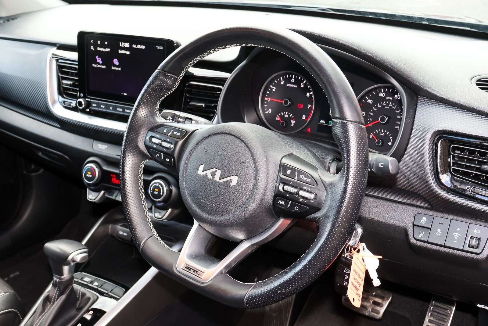 2023 KIA STONIC 2023 KIA STONIC