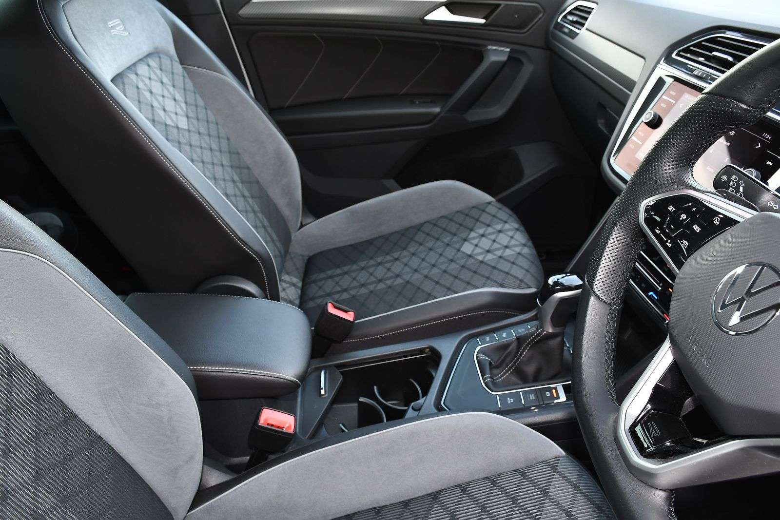 2023 VOLKSWAGEN TIGUAN 2023 VOLKSWAGEN TIGUAN
