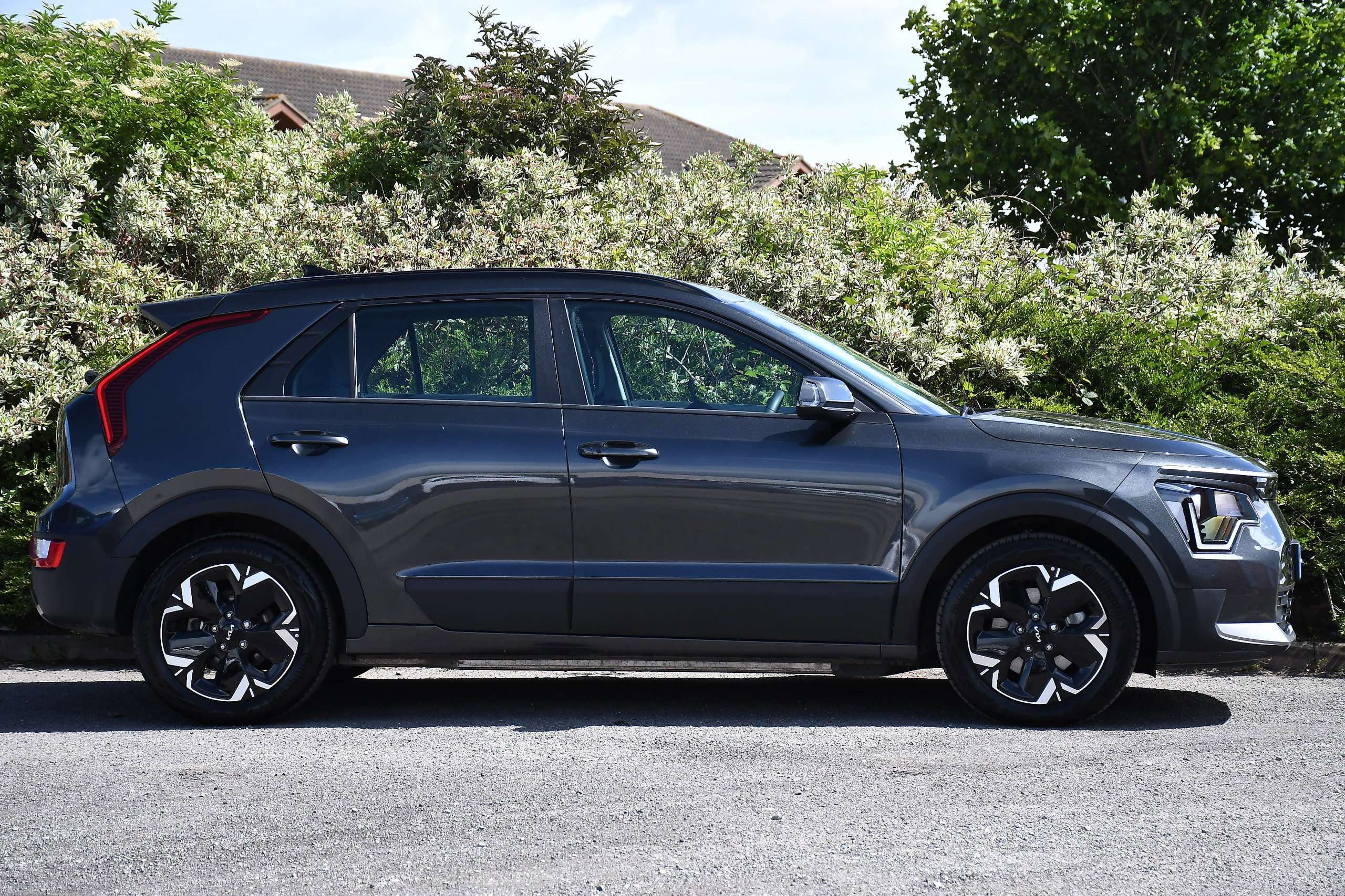 A 2025 KIA NIRO 64.8kWh 2 SUV 5dr Electric Auto (201 bhp) A 2025 KIA NIRO 64.8kWh 2 SUV 5dr Electric Auto (201 bhp)