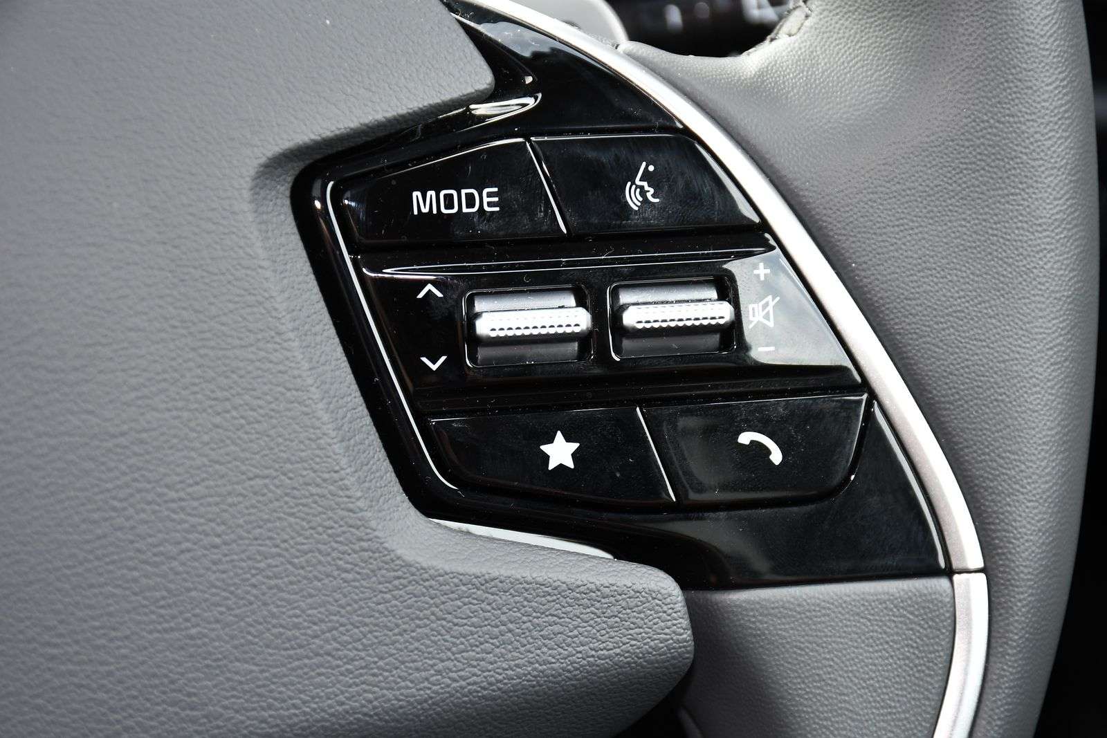 2025 KIA NIRO 2025 KIA NIRO