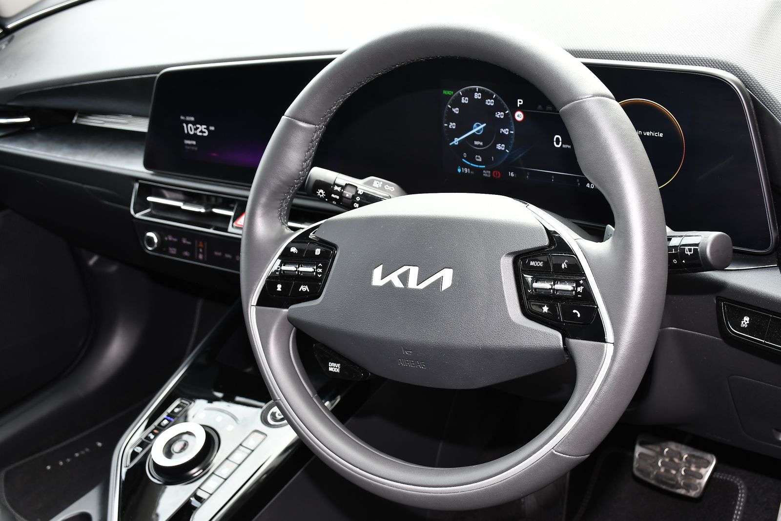 2025 KIA NIRO 2025 KIA NIRO