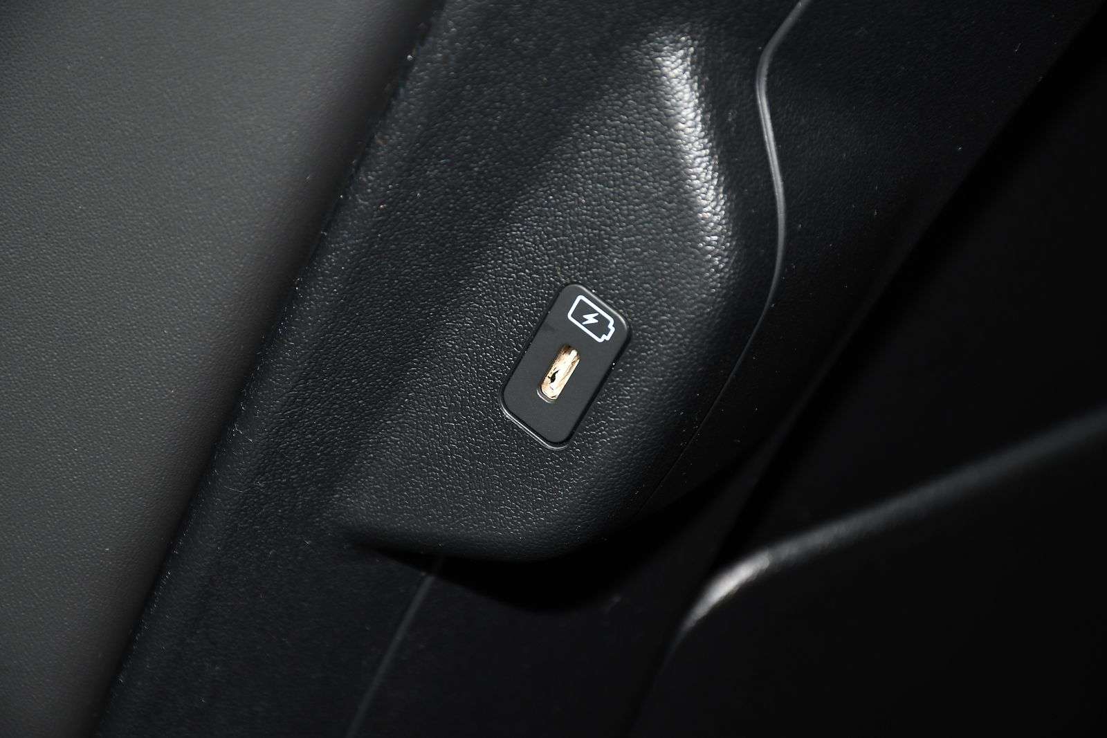 2025 KIA NIRO 2025 KIA NIRO