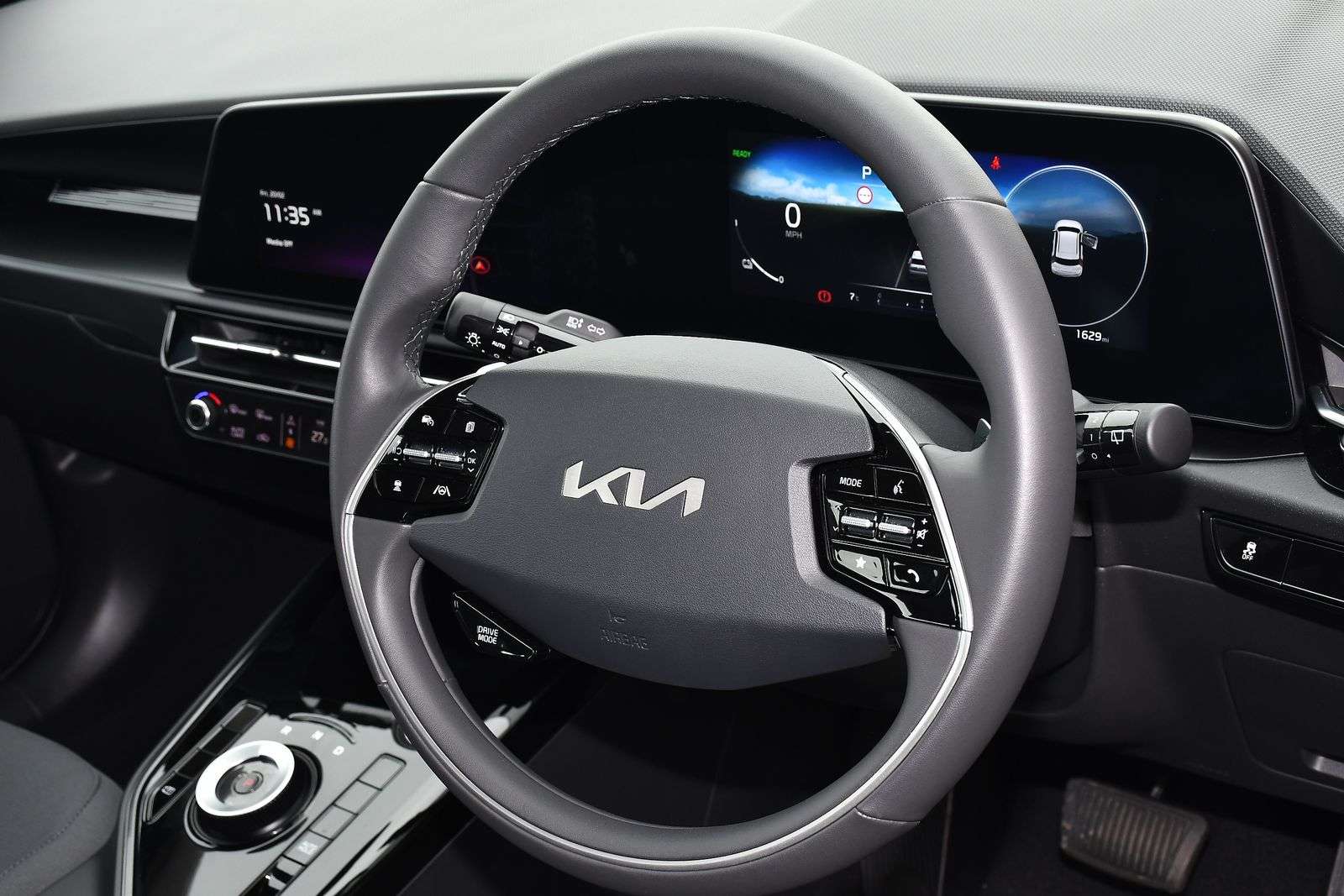 2025 KIA NIRO 2025 KIA NIRO