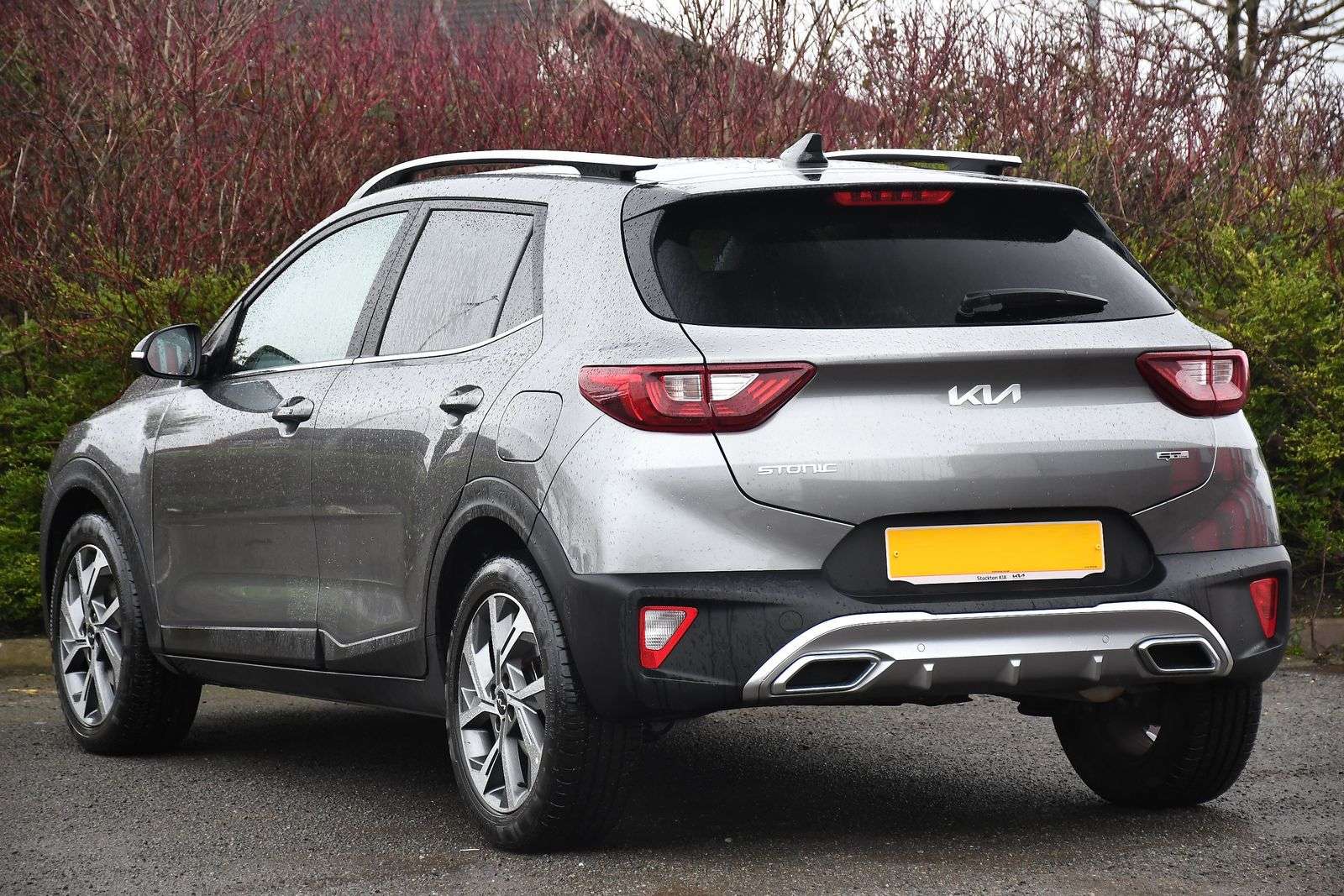 A 2024 KIA STONIC 1.0 T-GDi MHEV GT-Line S SUV 5dr Petrol Hybrid Manual Euro 6 (s/s) (118 bhp) A 2024 KIA STONIC 1.0 T-GDi MHEV GT-Line S SUV 5dr Petrol Hybrid Manual Euro 6 (s/s) (118 bhp)