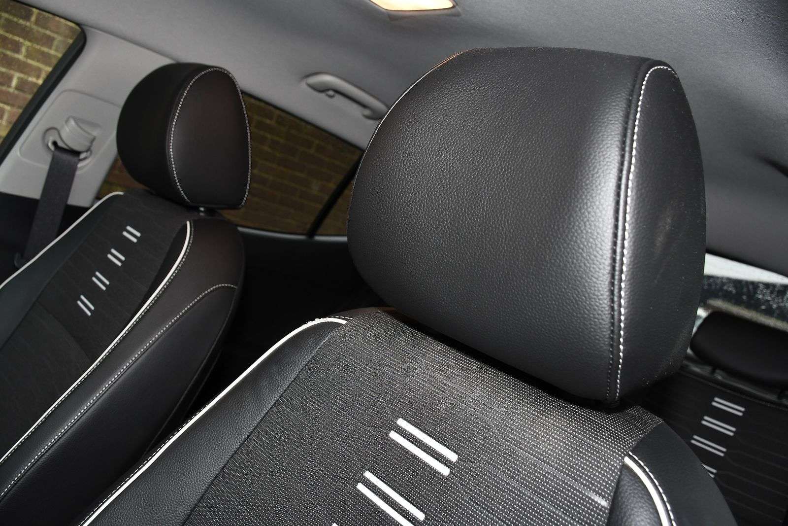 2024 KIA STONIC 2024 KIA STONIC