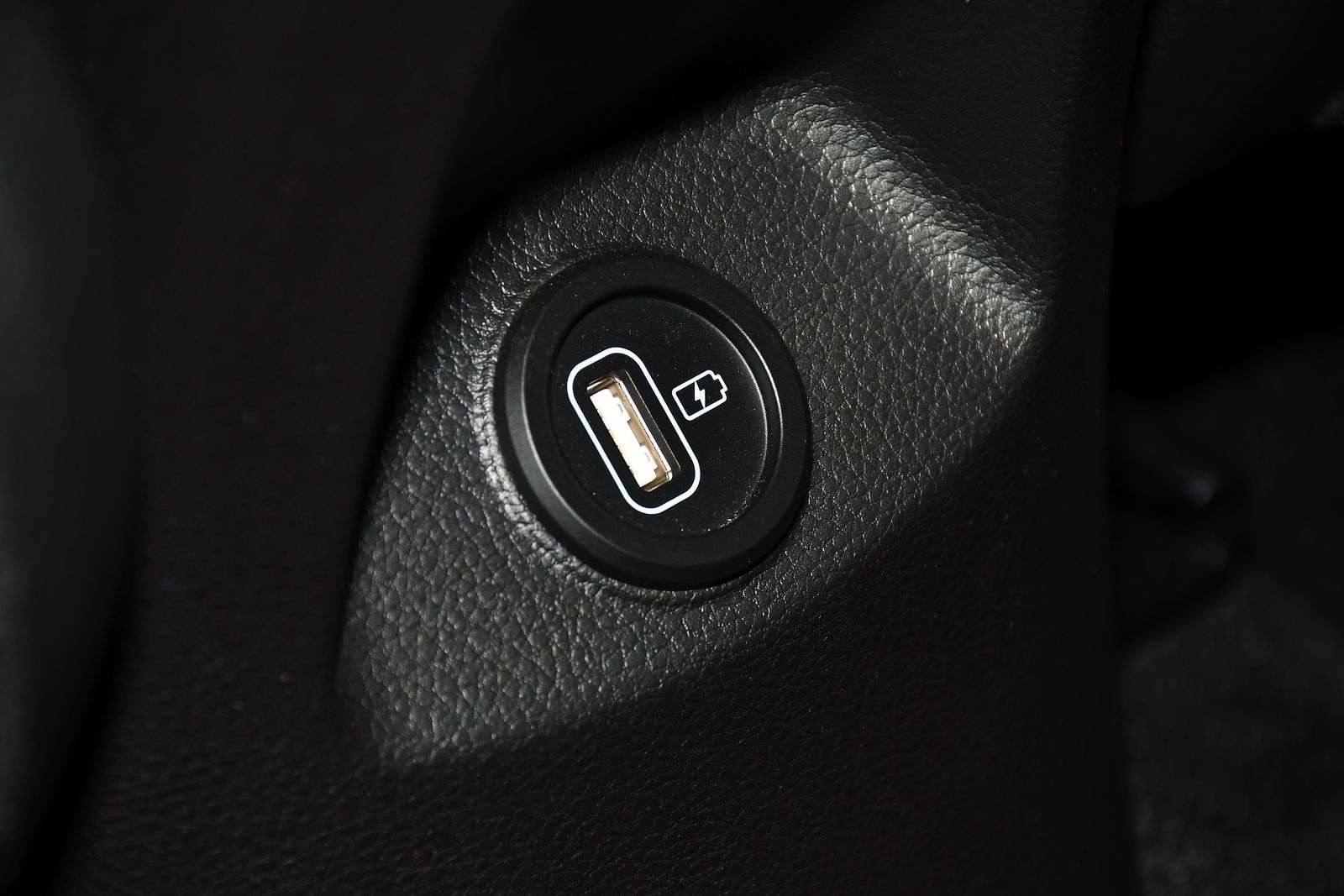 2024 KIA STONIC 2024 KIA STONIC