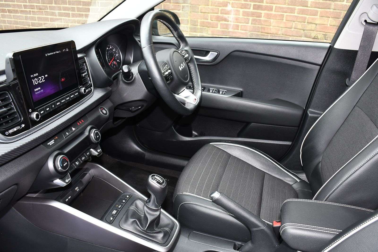 A 2022 KIA RIO 1.0 T-GDi MHEV GT-Line S Hatchback 5dr Petrol Hybrid Manual Euro 6 (s/s) (118 bhp) A 2022 KIA RIO 1.0 T-GDi MHEV GT-Line S Hatchback 5dr Petrol Hybrid Manual Euro 6 (s/s) (118 bhp)