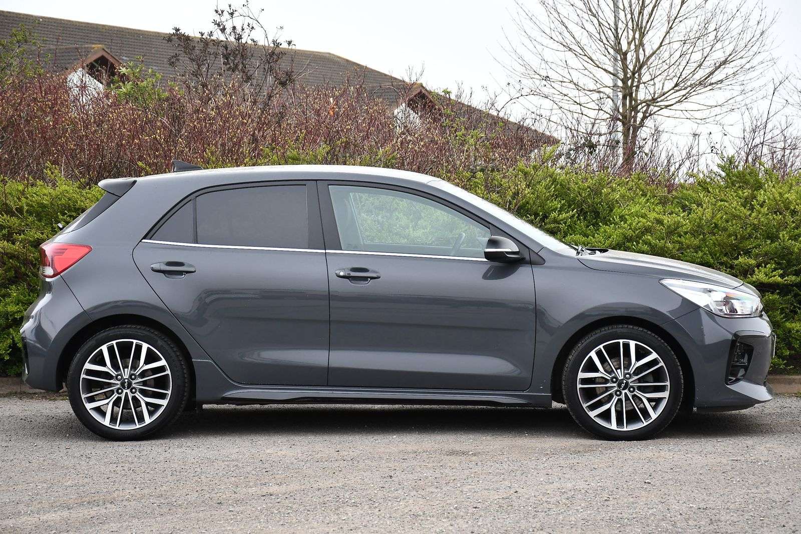 A 2022 KIA RIO 1.0 T-GDi MHEV GT-Line S Hatchback 5dr Petrol Hybrid Manual Euro 6 (s/s) (118 bhp) A 2022 KIA RIO 1.0 T-GDi MHEV GT-Line S Hatchback 5dr Petrol Hybrid Manual Euro 6 (s/s) (118 bhp)