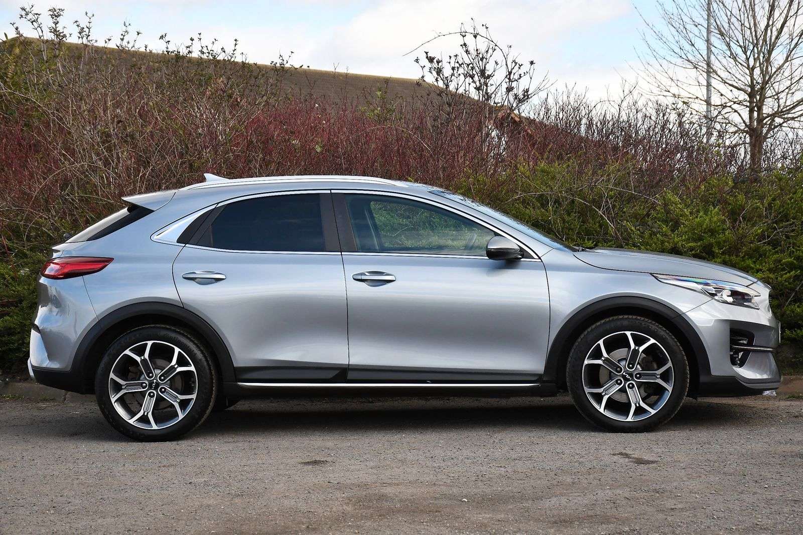 A 2022 KIA XCEED 1.0 T-GDi Connect SUV 5dr Petrol Manual Euro 6 (s/s) (118 bhp) A 2022 KIA XCEED 1.0 T-GDi Connect SUV 5dr Petrol Manual Euro 6 (s/s) (118 bhp)