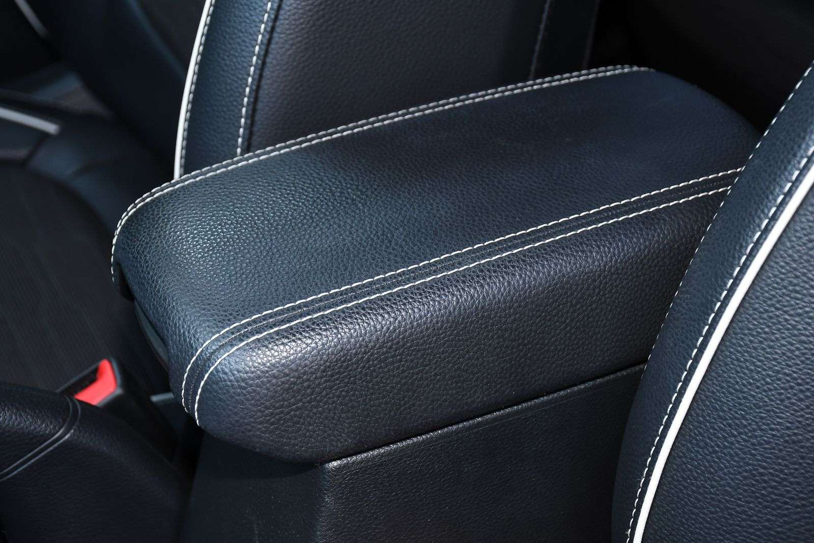 2021 KIA STONIC 2021 KIA STONIC