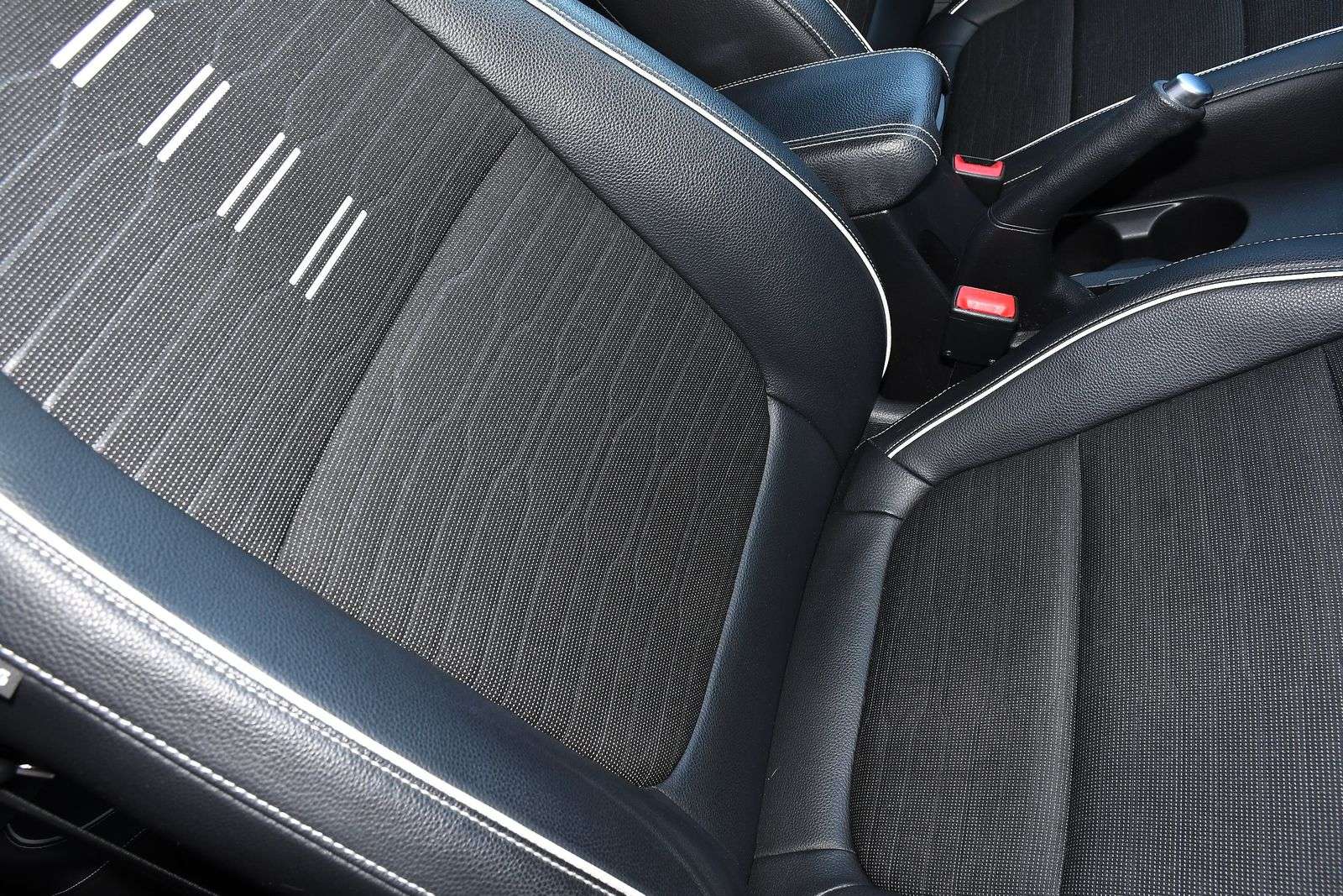 2021 KIA STONIC 2021 KIA STONIC