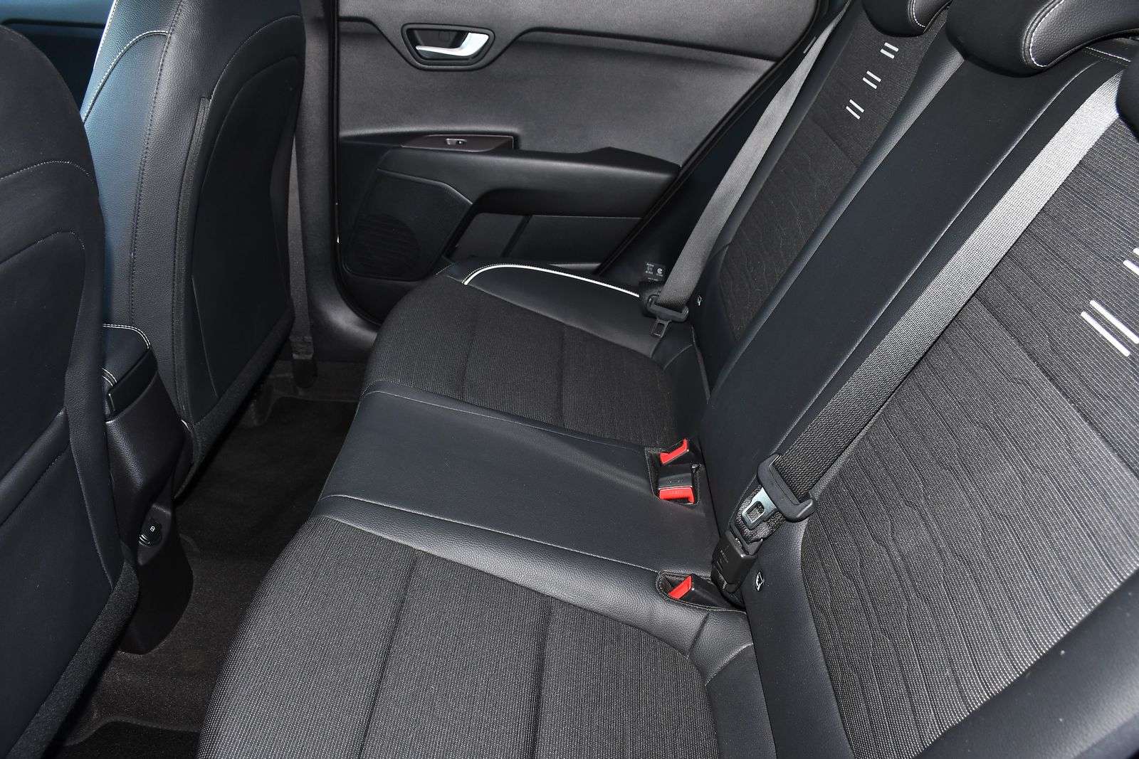 2021 KIA STONIC 2021 KIA STONIC