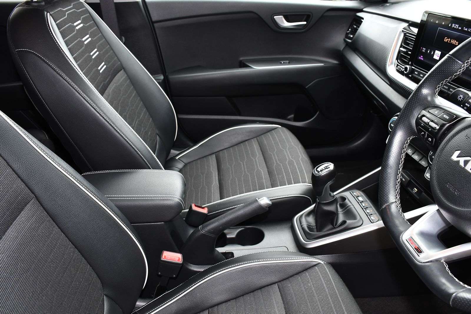 2022 KIA STONIC 2022 KIA STONIC