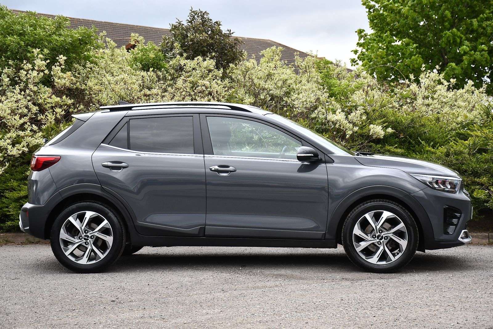 A 2022 KIA STONIC 1.0 T-GDi MHEV GT-Line S SUV 5dr Petrol Hybrid Manual Euro 6 (s/s) (118 bhp) A 2022 KIA STONIC 1.0 T-GDi MHEV GT-Line S SUV 5dr Petrol Hybrid Manual Euro 6 (s/s) (118 bhp)