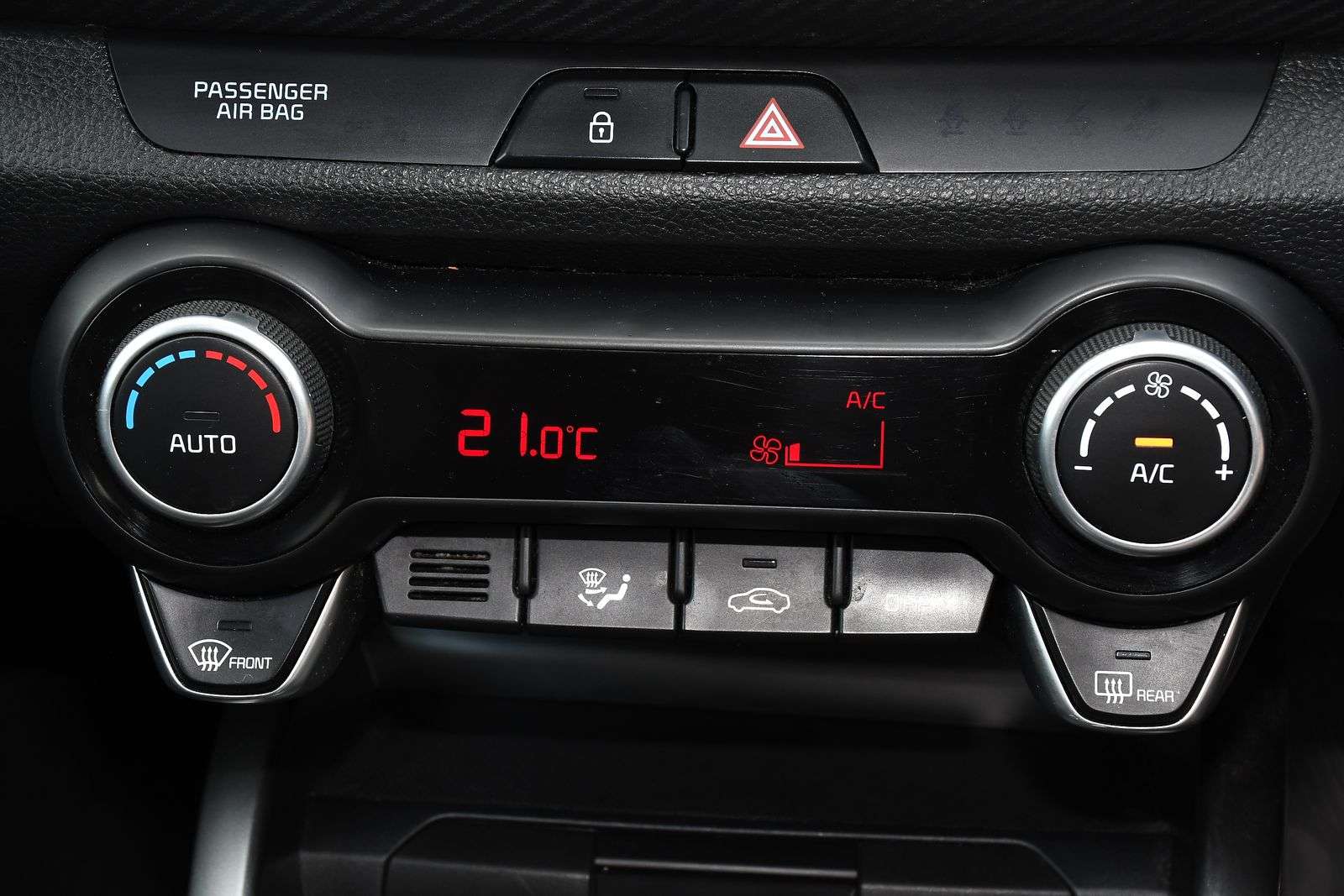 2022 KIA STONIC 2022 KIA STONIC