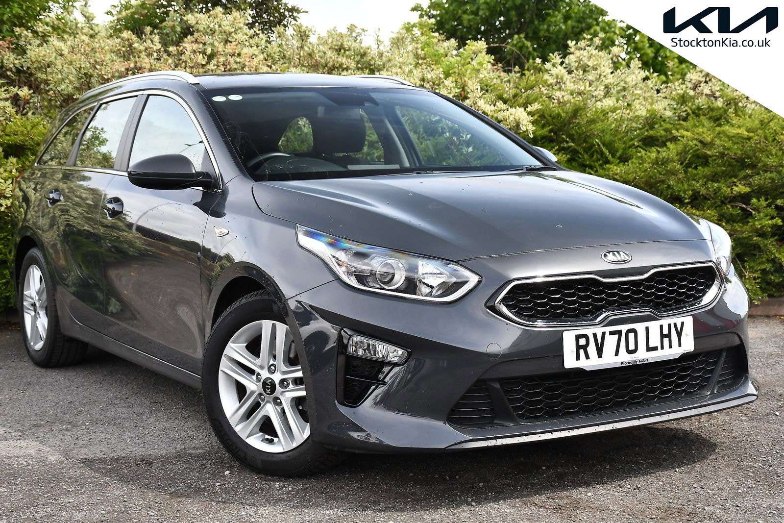 A 2020 KIA CEED 1.0 T-GDi 2 NAV Sportswagon 5dr Petrol Manual Euro 6 (s/s) (118 bhp) A 2020 KIA CEED 1.0 T-GDi 2 NAV Sportswagon 5dr Petrol Manual Euro 6 (s/s) (118 bhp)