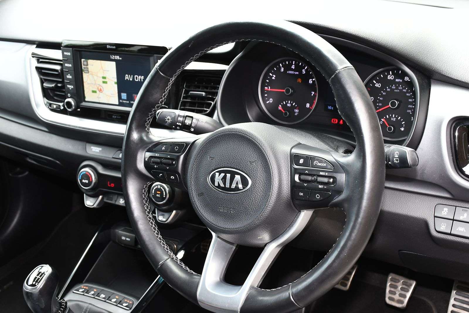 2019 KIA STONIC 2019 KIA STONIC