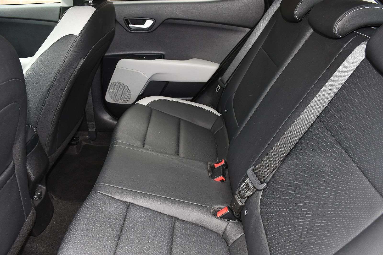 2019 KIA STONIC 2019 KIA STONIC