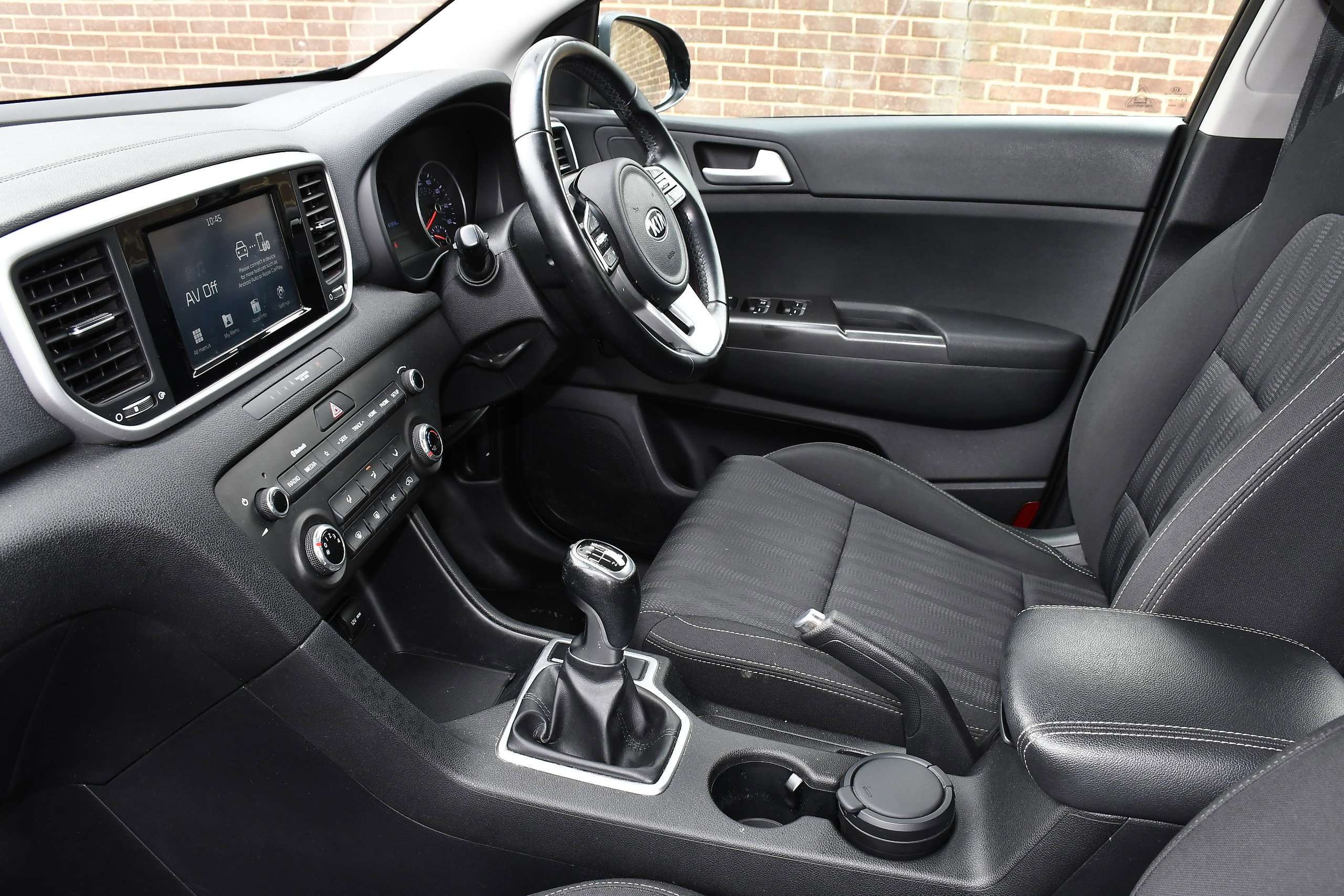 A 2019 KIA SPORTAGE 1.6 GDi 1 SUV 5dr Petrol Manual Euro 6 (s/s) (130 bhp) A 2019 KIA SPORTAGE 1.6 GDi 1 SUV 5dr Petrol Manual Euro 6 (s/s) (130 bhp)