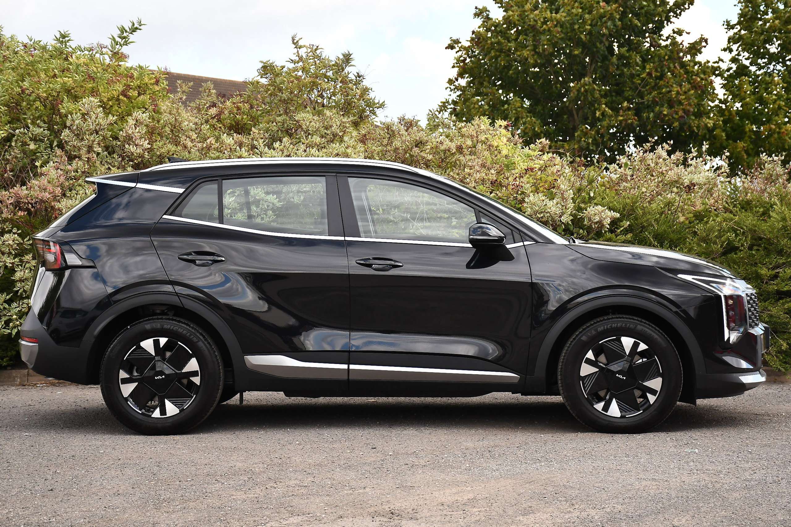 A 2026 KIA SPORTAGE 1.6 T-GDi Pure SUV 5dr Petrol Manual Euro 6 (s/s) (147 bhp) A 2026 KIA SPORTAGE 1.6 T-GDi Pure SUV 5dr Petrol Manual Euro 6 (s/s) (147 bhp)