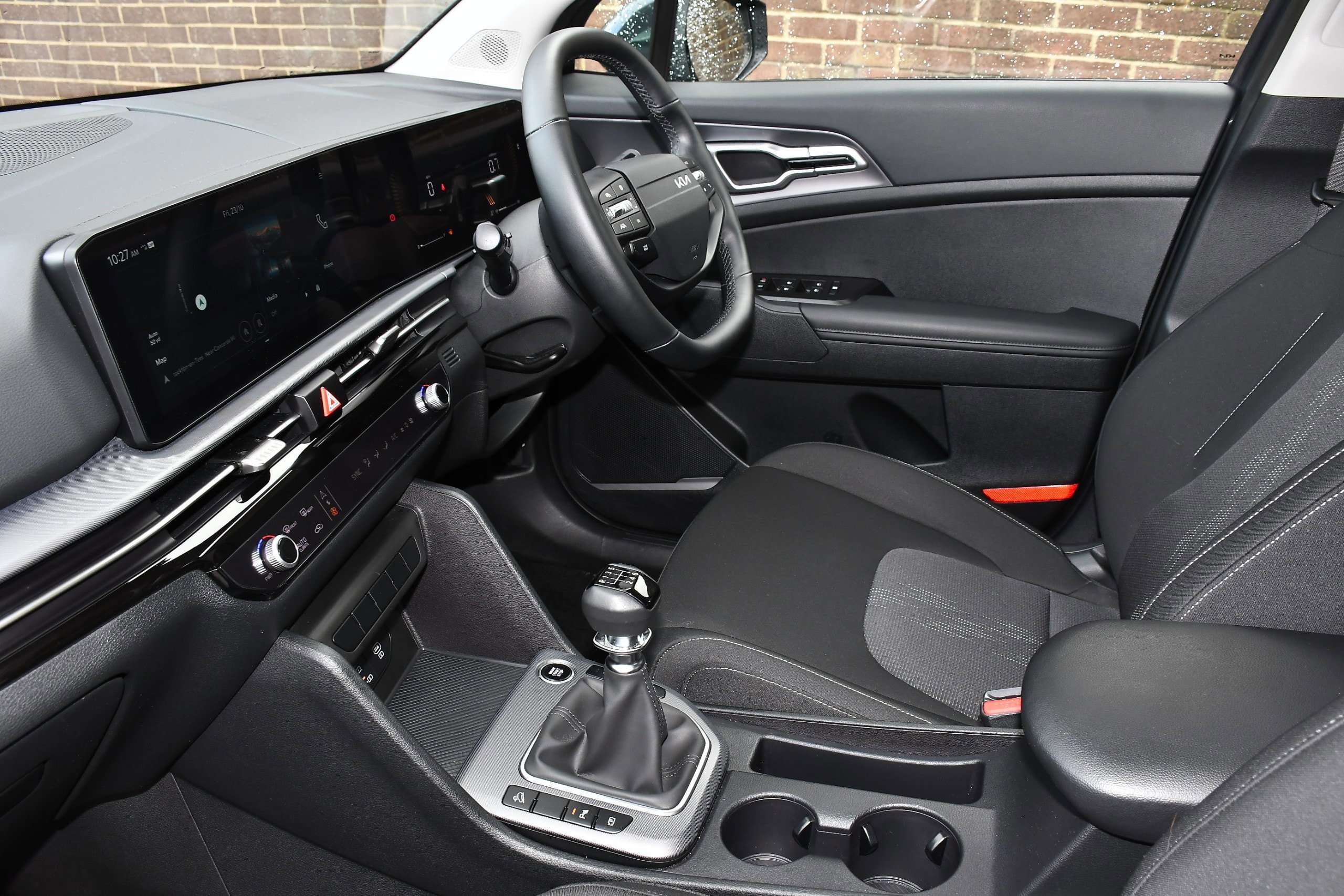 A 2026 KIA SPORTAGE 1.6 T-GDi Pure SUV 5dr Petrol Manual Euro 6 (s/s) (147 bhp) A 2026 KIA SPORTAGE 1.6 T-GDi Pure SUV 5dr Petrol Manual Euro 6 (s/s) (147 bhp)