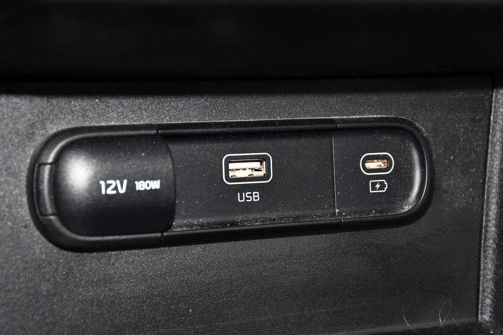 2023 KIA SPORTAGE 2023 KIA SPORTAGE
