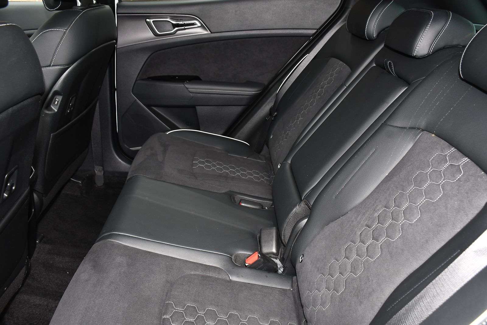 2023 KIA SPORTAGE 2023 KIA SPORTAGE