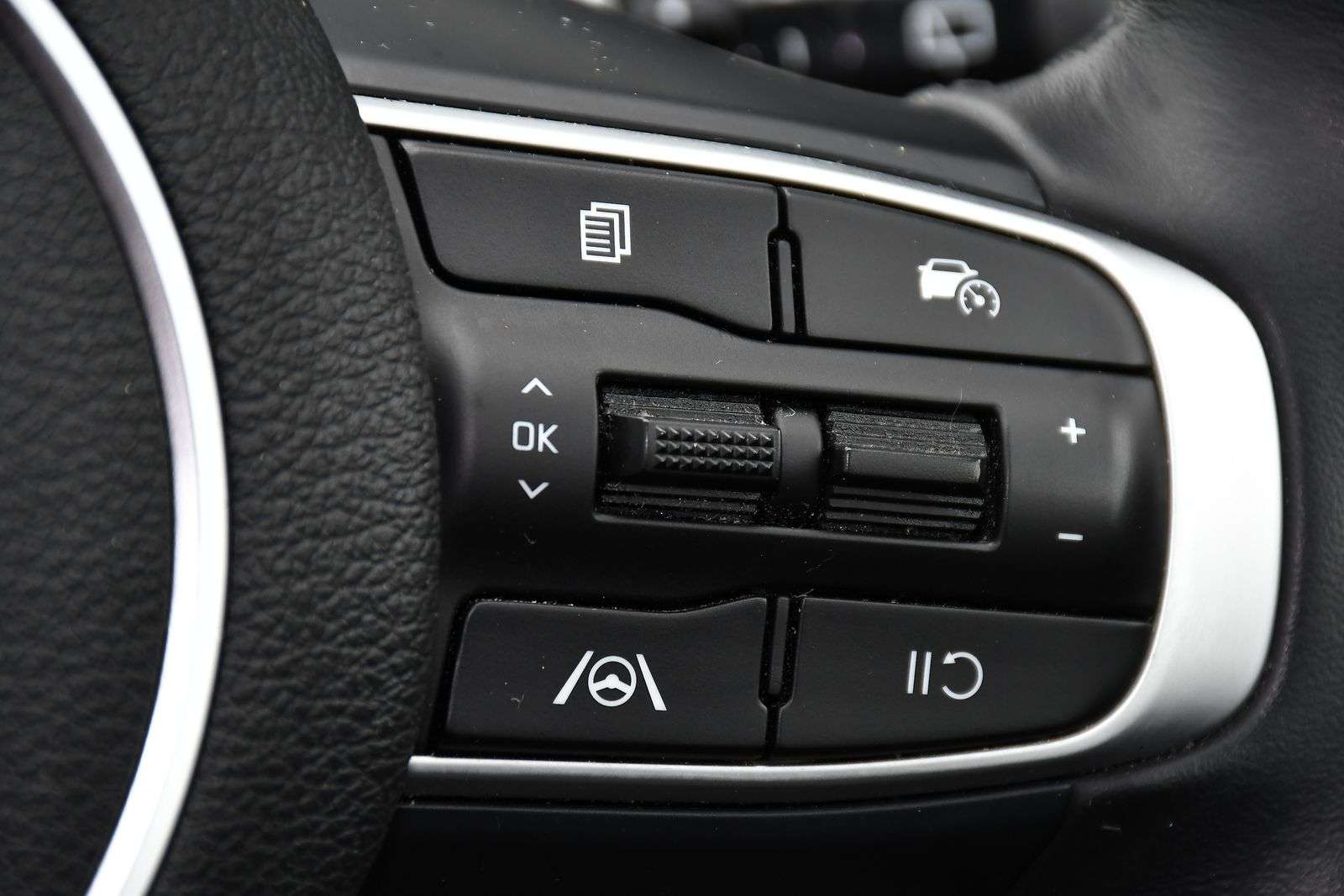 2023 KIA SPORTAGE 2023 KIA SPORTAGE
