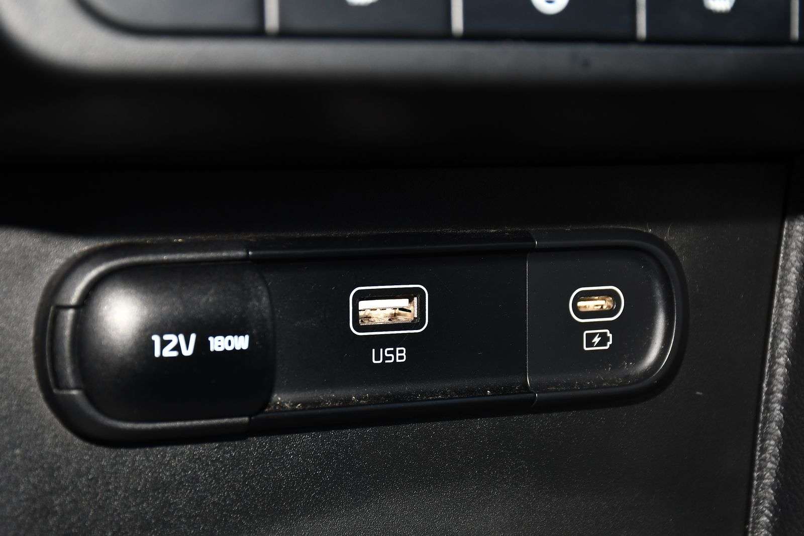 2023 KIA SPORTAGE 2023 KIA SPORTAGE